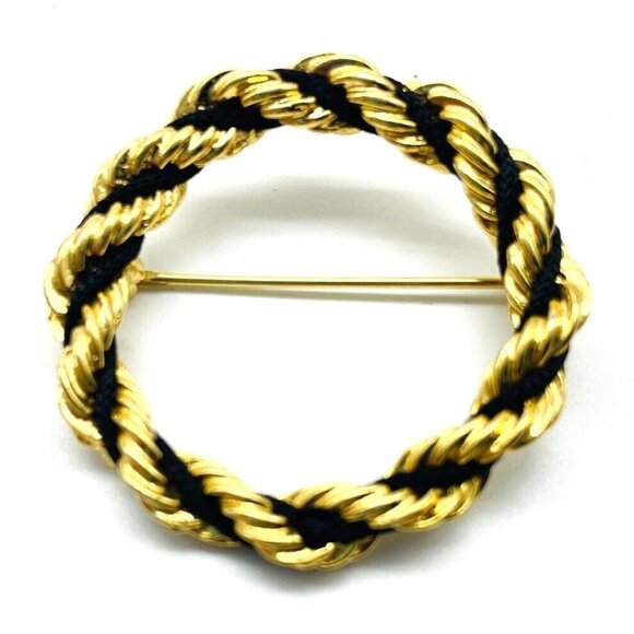 Twisted Chain Circle Pin Gold Tone Black Chain Wreath Classic Career Workwear - Picture 1 of 6